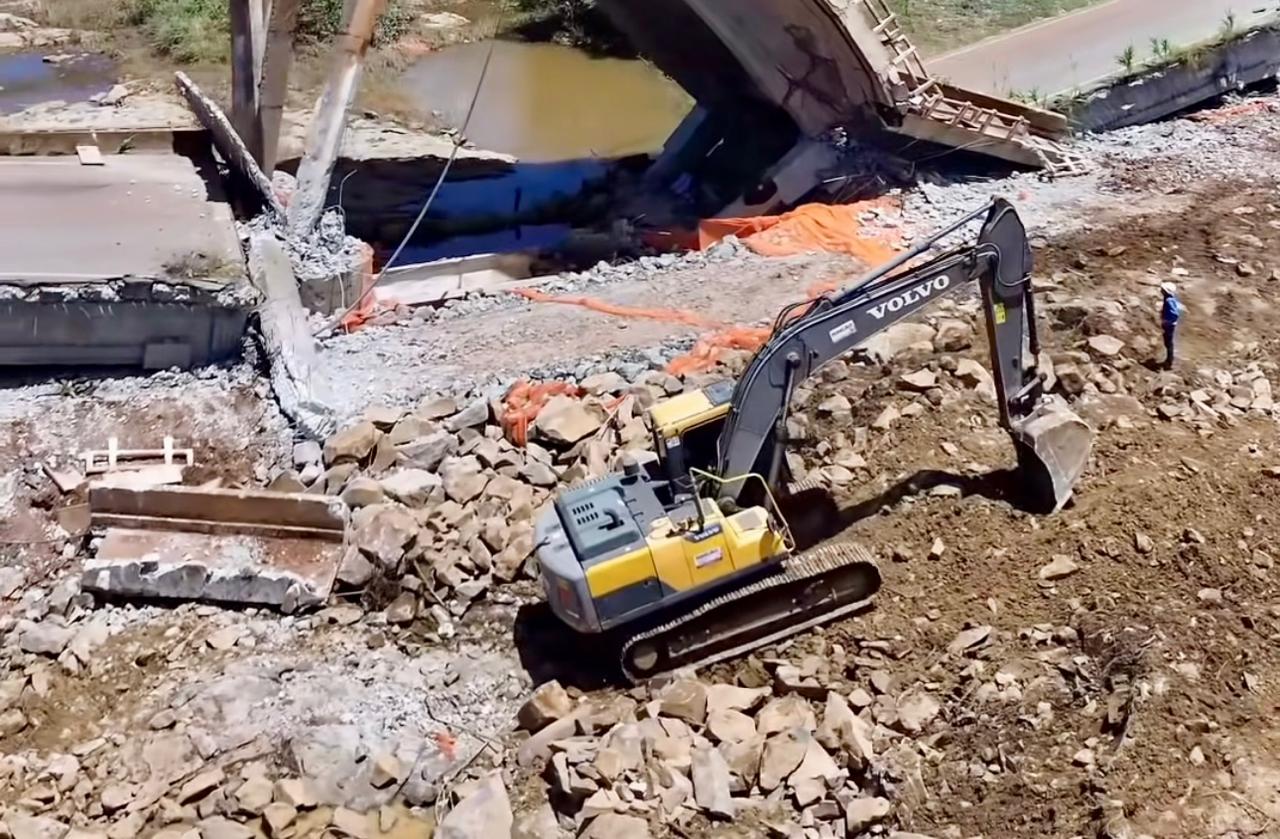 Retirada de entulho da Ponte Juscelino Kubitschek avança e nova estrutura deve ser entregue no final do ano