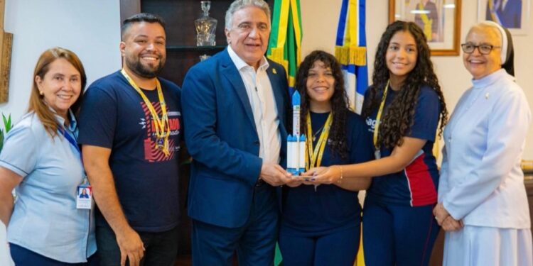 Alunas de Palmas conquistam ouro