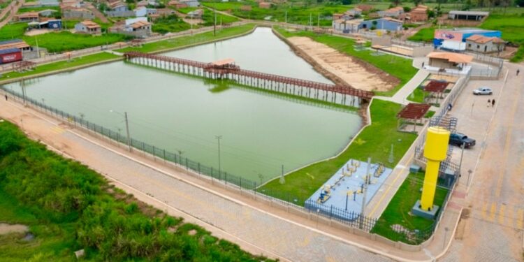Augustinópolis inaugura balneário público.