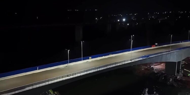 Iluminação ligada e últimos ajustes.