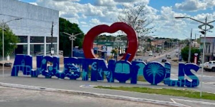 Vigilante de 40 anos foi preso em flagrante.