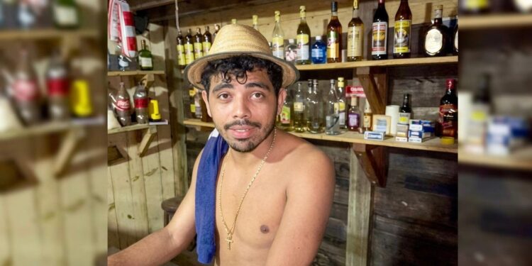 Evoney Fernandes.