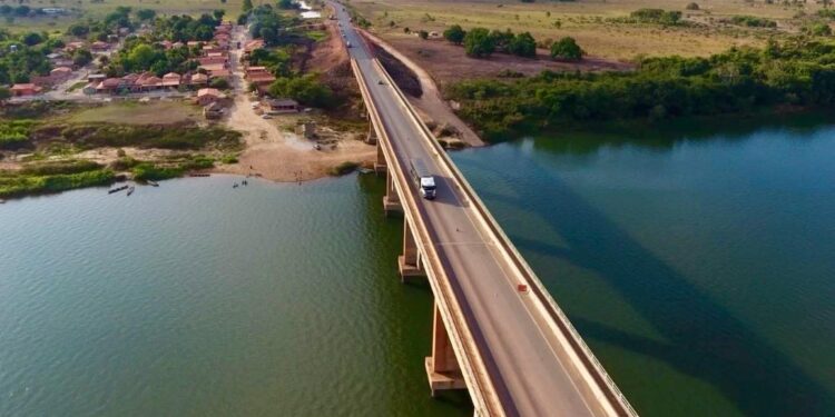 Restrição temporária no tráfego da ponte sobre o Rio Araguaia.